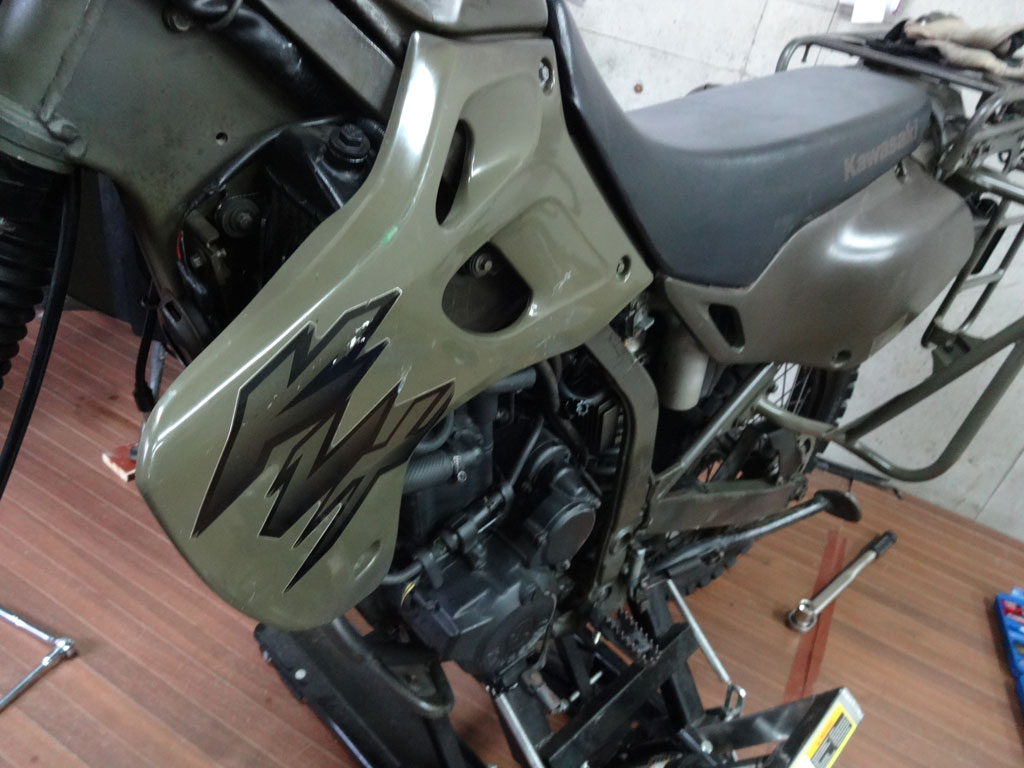KLX250レストア│偵察用オートバイの研究サイト「自衛隊バイク